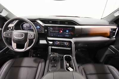 2024 GMC 1500 Crew Cab, $64322. Photo 3