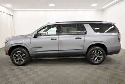 2022 Chevrolet Suburban, $39397. Photo 4