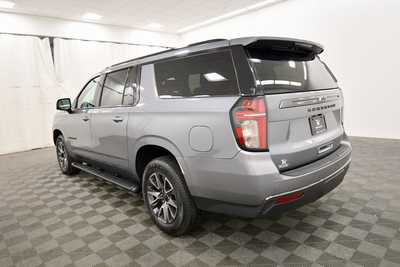 2022 Chevrolet Suburban, $39397. Photo 5