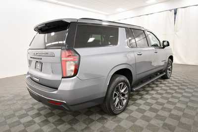 2022 Chevrolet Suburban, $39397. Photo 8