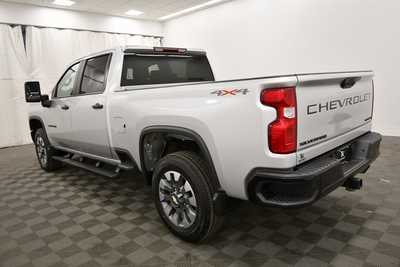 2023 Chevrolet 2500 Crew Cab, $44670. Photo 5
