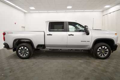 2023 Chevrolet 2500 Crew Cab, $44670. Photo 9