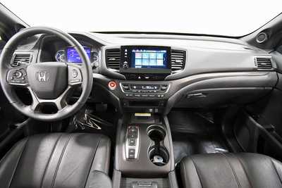 2022 Honda Pilot, $35999. Photo 3