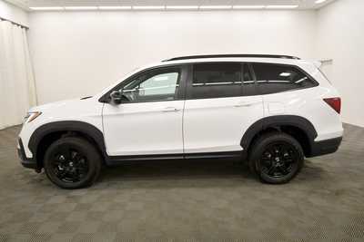 2022 Honda Pilot, $35999. Photo 4