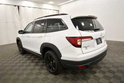 2022 Honda Pilot, $35999. Photo 5