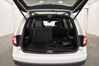 2022 Honda Pilot, $35999. Photo 7