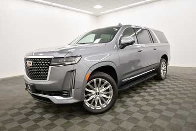 2021 Cadillac Escalade ESV, $58679. Photo 2