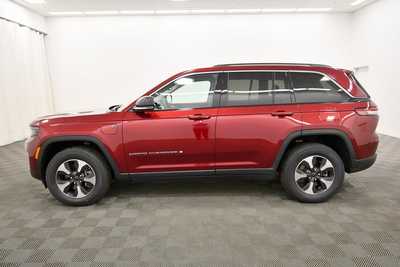 2023 Jeep Grand Cherokee, $30249. Photo 4
