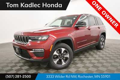 2023 Jeep Grand Cherokee, $30249. Photo 1
