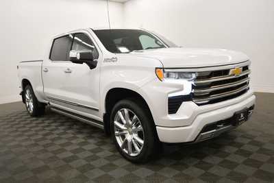 2022 Chevrolet 1500 Crew Cab, $46499. Photo 10