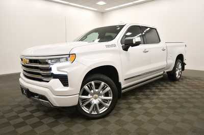 2022 Chevrolet 1500 Crew Cab, $46499. Photo 2