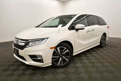 2018 Honda Odyssey, $22499. Photo 2