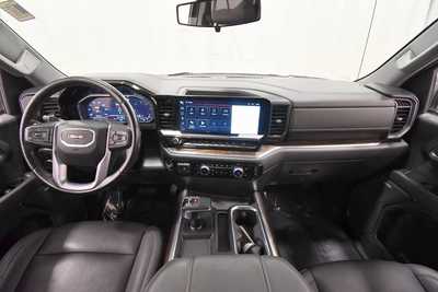 2023 GMC 1500 Crew Cab, $43999. Photo 3