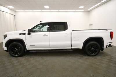 2023 GMC 1500 Crew Cab, $43999. Photo 4