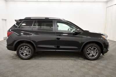 2025 Honda Passport, $43880. Photo 8