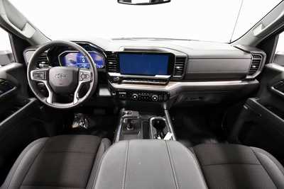 2024 Chevrolet 1500 Crew Cab, $47999. Photo 3