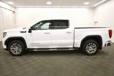 2023 GMC 1500 Crew Cab, $58999. Photo 4