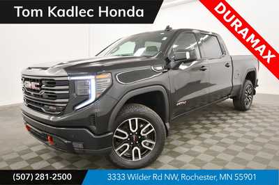 2023 GMC 1500 Crew Cab, $53999. Photo 1