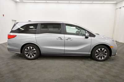 2024 Honda Odyssey, $40999. Photo 8