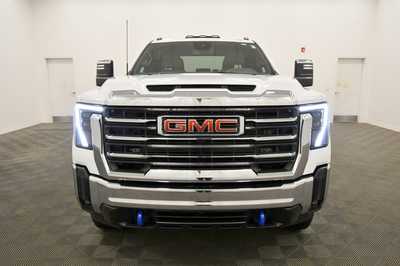 2024 GMC 3500 Crew Cab, $71999. Photo 11