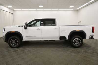 2024 GMC 3500 Crew Cab, $71999. Photo 4