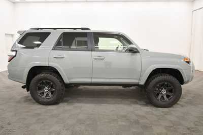2022 Toyota 4Runner, $42999. Photo 9