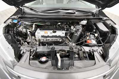 2014 Honda CR-V, $13818. Photo 12