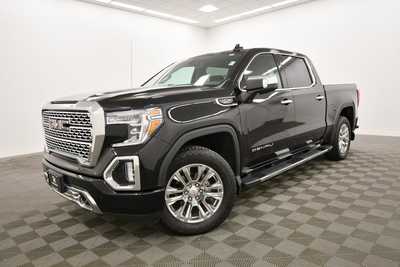 2021 GMC 1500 Crew Cab, $46999. Photo 2