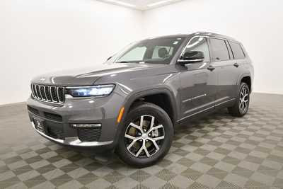 2024 Jeep Grand Cherokee L, $38999. Photo 2