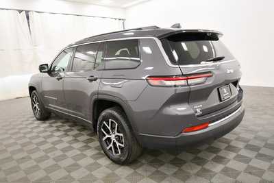 2024 Jeep Grand Cherokee L, $38999. Photo 5