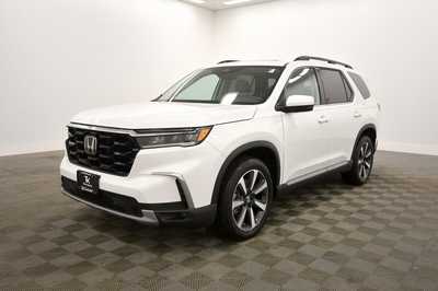 2025 Honda Pilot, $50499. Photo 2