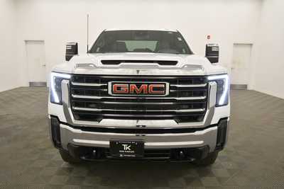 2024 GMC 2500 Crew Cab, $69999. Photo 11