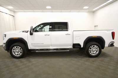 2024 GMC 2500 Crew Cab, $69999. Photo 4