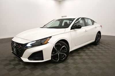 2023 Nissan Altima, $22199. Photo 2