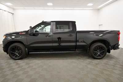 2024 Chevrolet 1500 Crew Cab, $52299. Photo 4