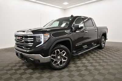 2023 GMC 1500 Crew Cab, $47499. Photo 2