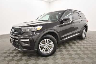2023 Ford Explorer, $32999. Photo 2