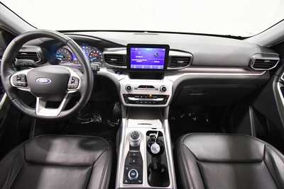 2023 Ford Explorer, $32999. Photo 3