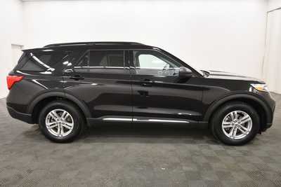 2023 Ford Explorer, $32999. Photo 9