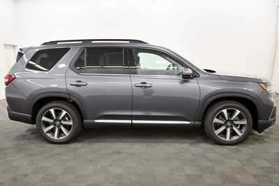 2025 Honda Pilot, $52499. Photo 8