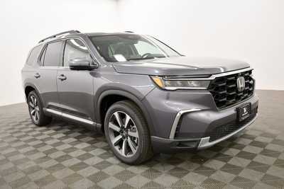 2025 Honda Pilot, $52499. Photo 9