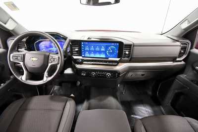2023 Chevrolet 1500 Crew Cab, $40999. Photo 3