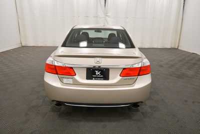 2015 Honda Accord, $12999. Photo 6