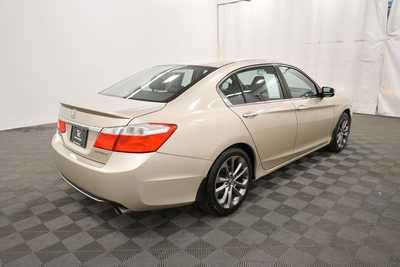 2015 Honda Accord, $12999. Photo 7