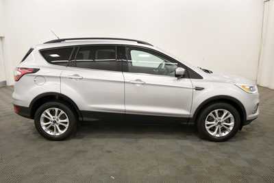 2017 Ford Escape, $13999. Photo 9