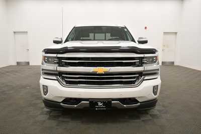 2017 Chevrolet 1500 Crew Cab, $30999. Photo 11