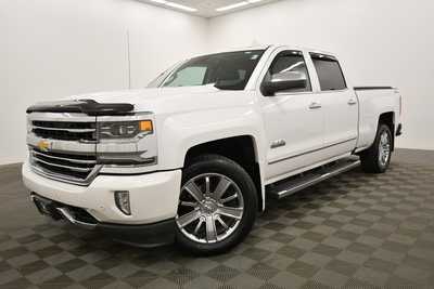2017 Chevrolet 1500 Crew Cab, $30999. Photo 2