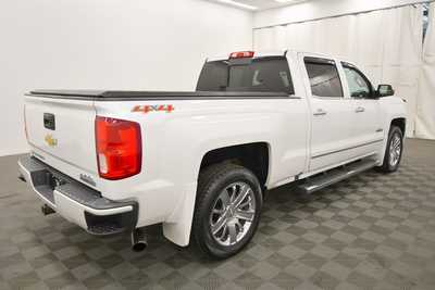 2017 Chevrolet 1500 Crew Cab, $30999. Photo 8