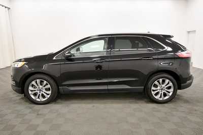 2019 Ford Edge, $15999. Photo 4