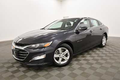 2023 Chevrolet Malibu, $19999. Photo 2